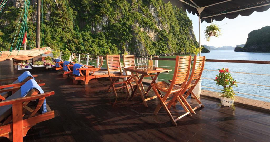 Hotel Garden Bay Luxury Cruise Hạ Long Exterior foto
