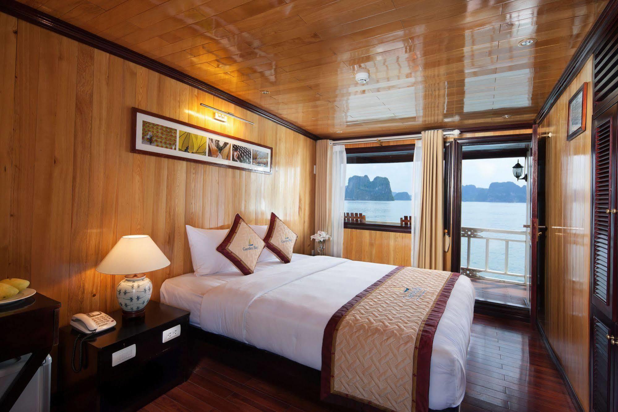 Hotel Garden Bay Luxury Cruise Hạ Long Exterior foto