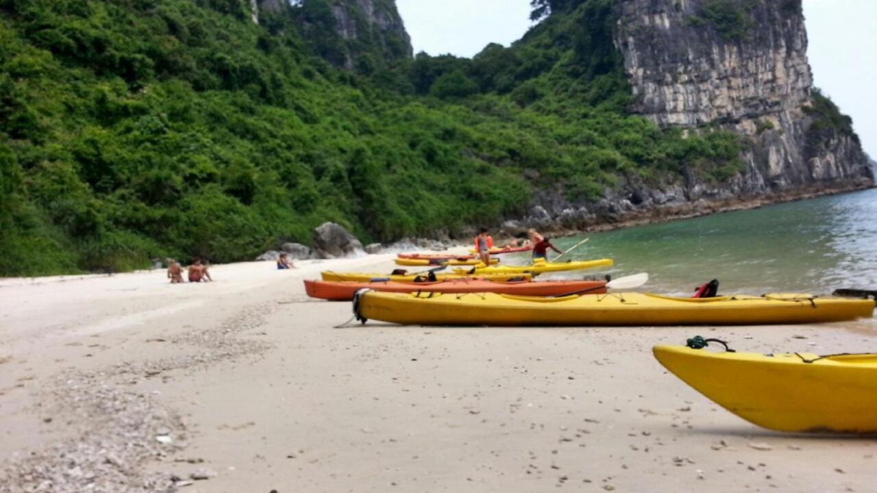 Hotel Garden Bay Luxury Cruise Hạ Long Exterior foto